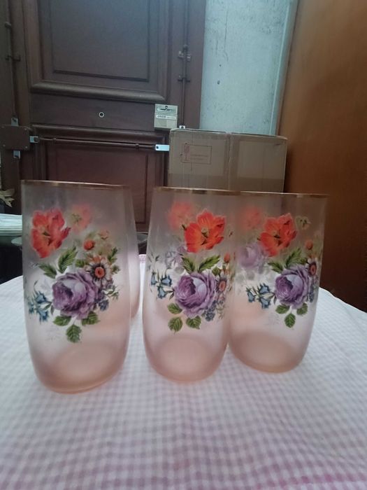Copos antigos,6.