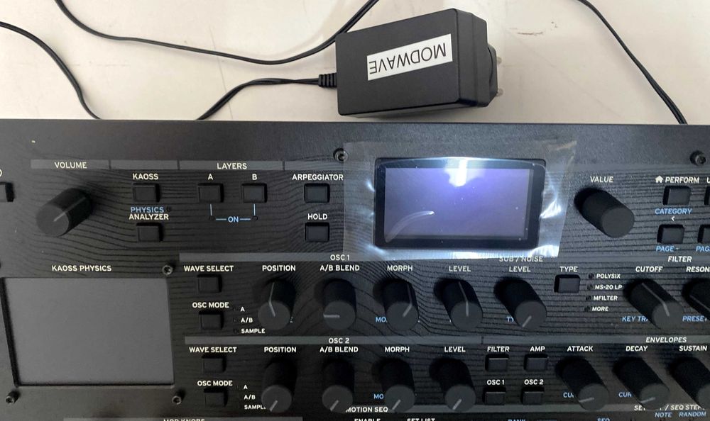 Sintetizador Korg Modwave Rack