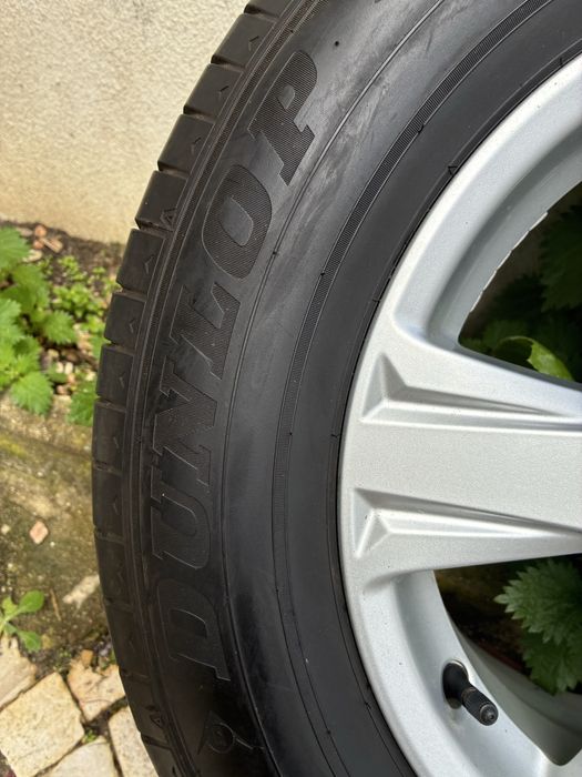 4 Jantes de 16 TOYOTA genuinas + pneus DUNLOP 215/65 semi novos IMPEC