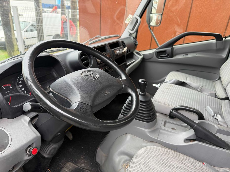 Camião Toyota dyna 7.5T 2014