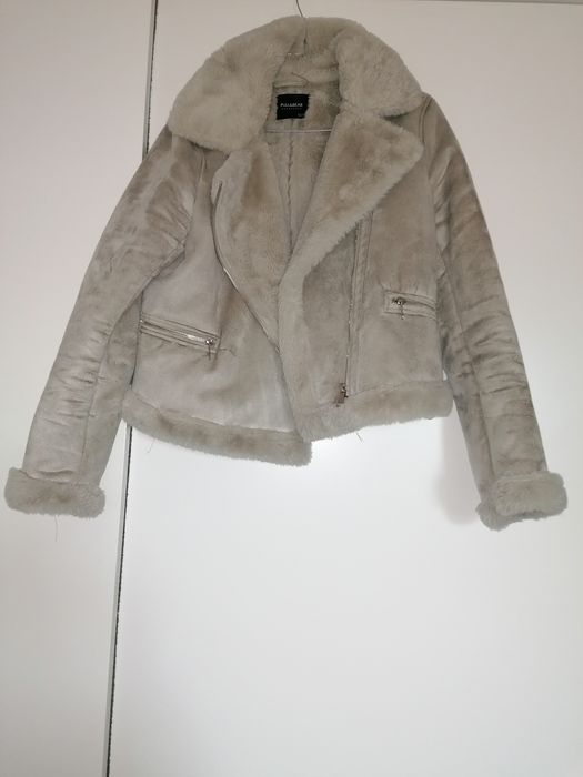 Casaco de pelo muito quentinho para esta altura do ano