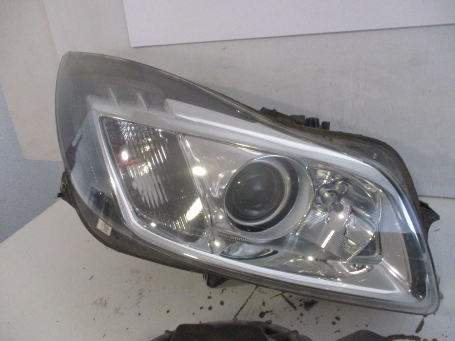 farol optica direita opel insignia 2009 xenon
