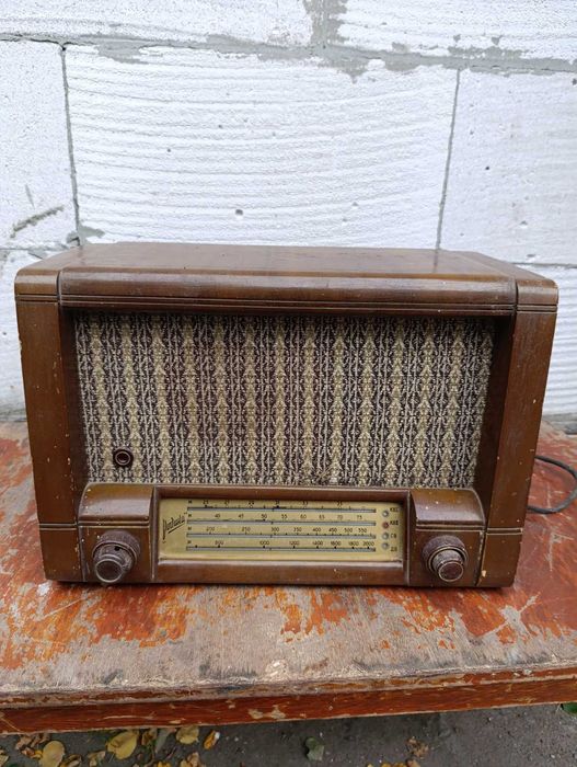 Ретро колекційні радіоприймачі