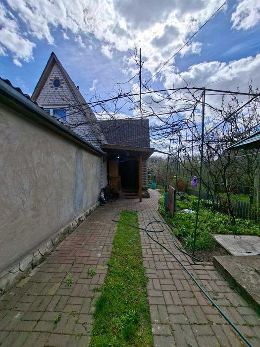 Продам 2-п будинок з ділянкою та гаражем в с.Рибаче 7555