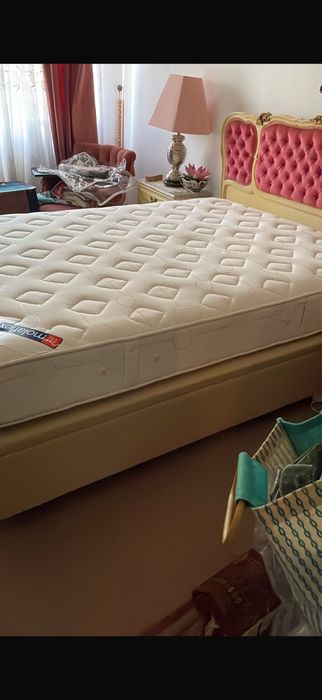 Cama de casal com colchao