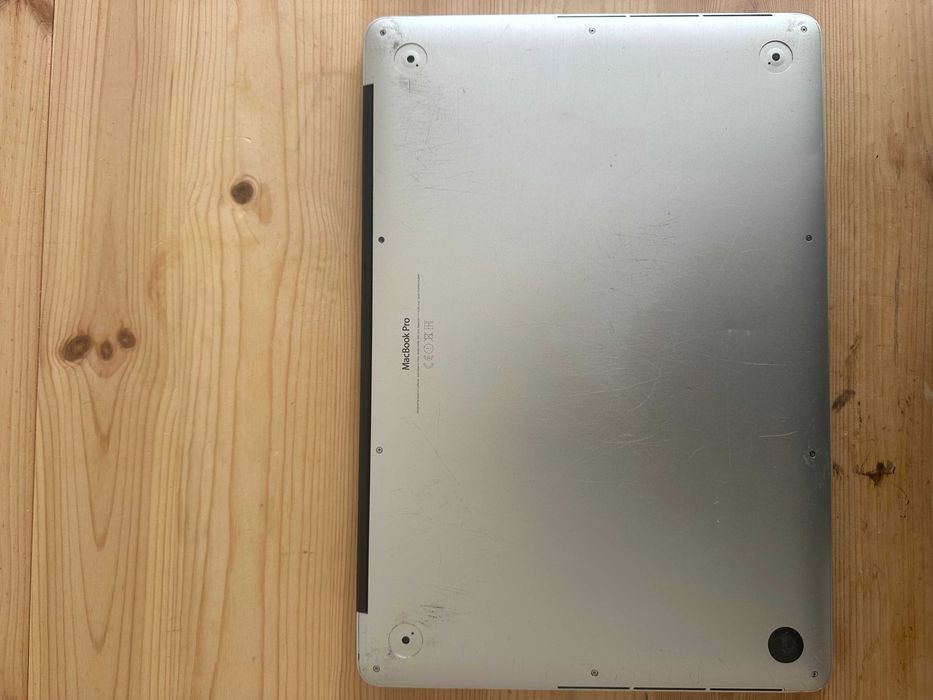 MacBook Pro 15” (2015). Peças ou reparação.