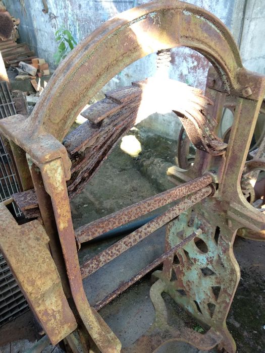 Prensa antiga ferro fundido