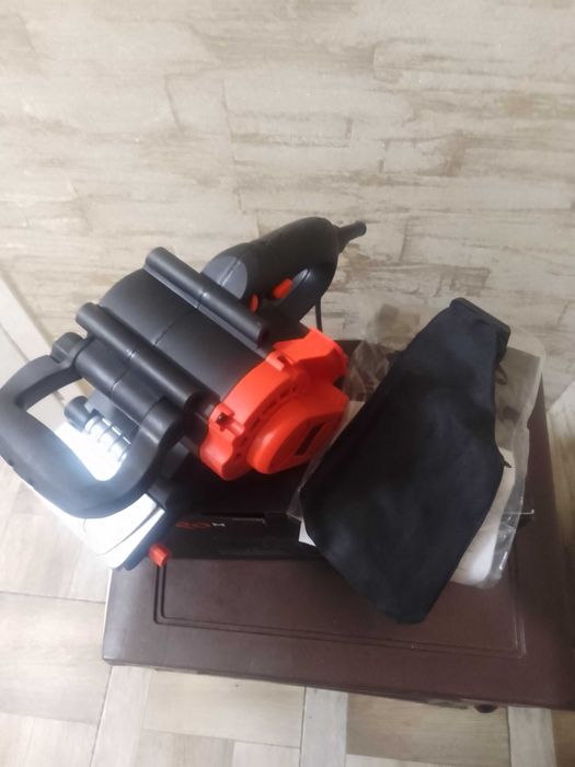 Шліфовочна машинка "Дніпро М" новий