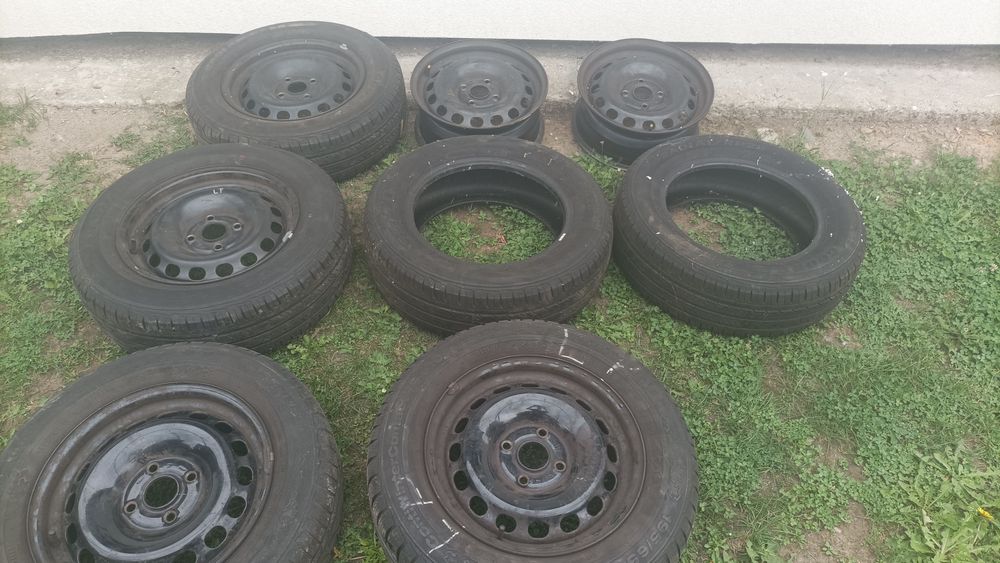 Opony zimowe, felgi Audi 80 b4