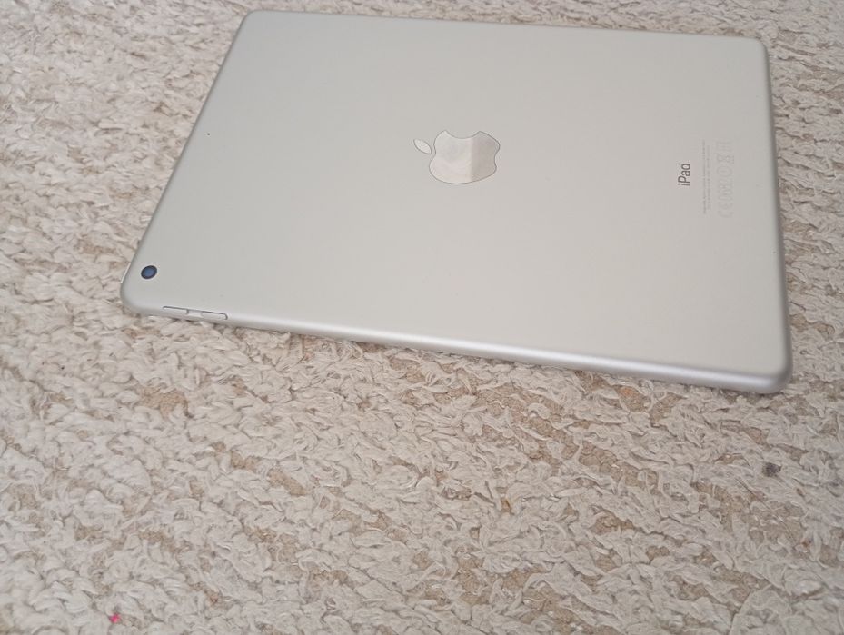 Vendo iPad 2017 em bom estado