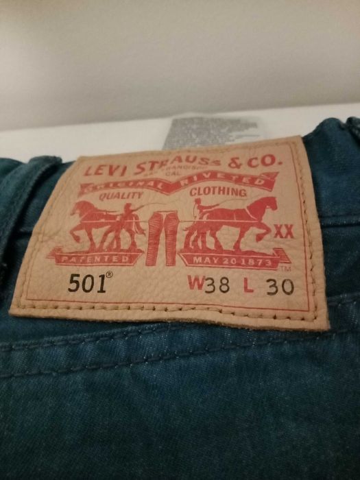 Calças Levi's tamanho 48, usadas