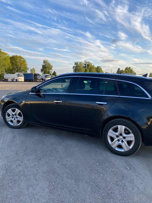 Опель Інсігнія..