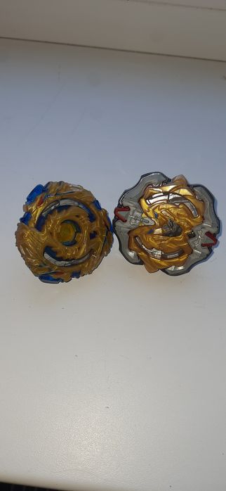 Іграшка бей блейд