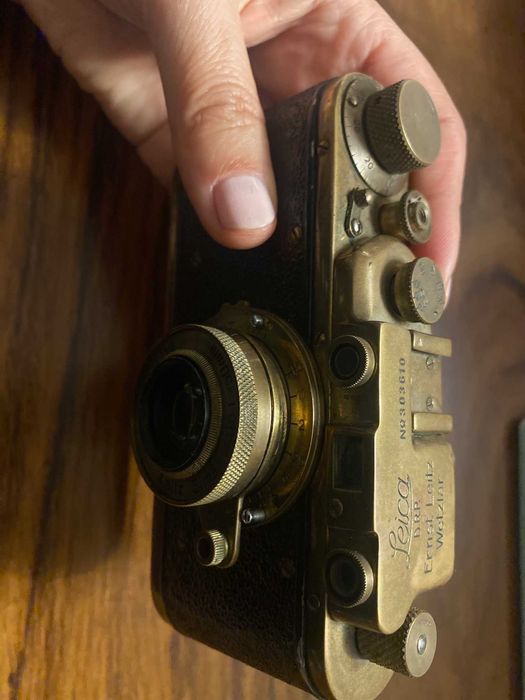 “LEICA”  II zorky dourada. Modelo russo