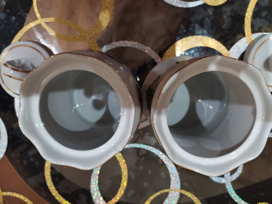 Ёмкости для хранения сыпучих, может для чая, новые.На одной, небольшой