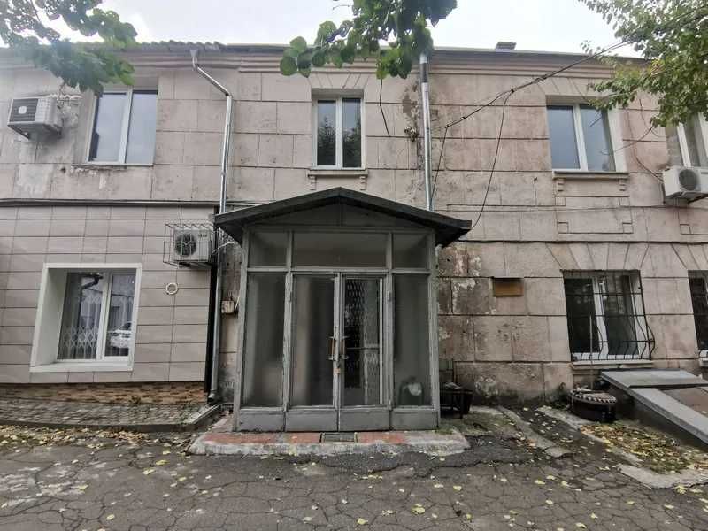 ЄМК ДП Укркольорпром, 1370,4 кв. м, вул. Старокозацька, 34А