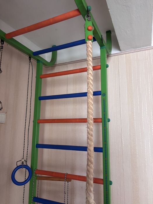 Спортивная стенка. Шведская