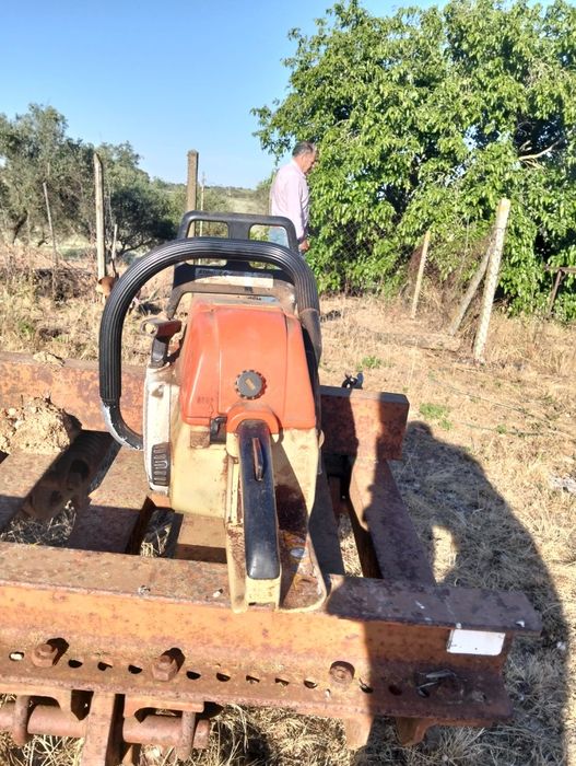 Motosserra em ótimo estado
