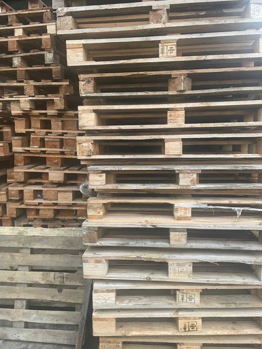 деревяний піддон