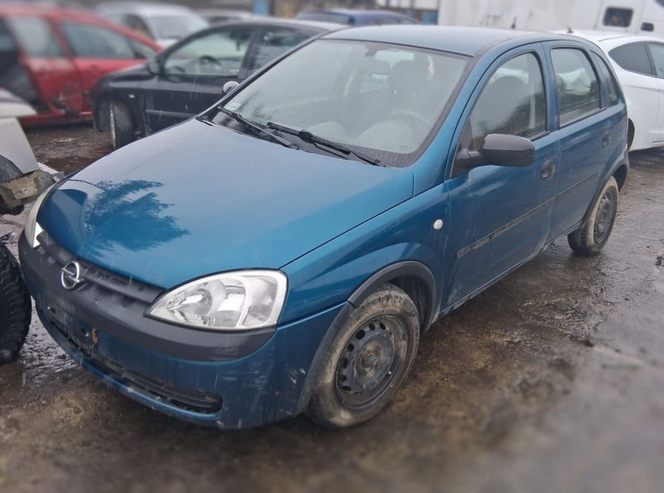 Opel Corsa C maska