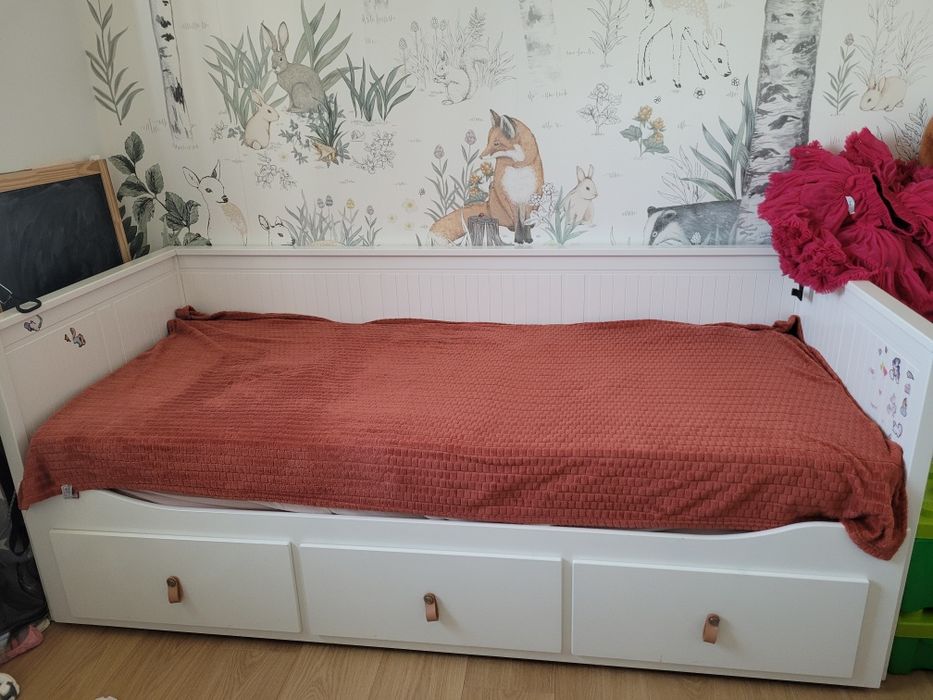 Leżanka Ikea Hemnes