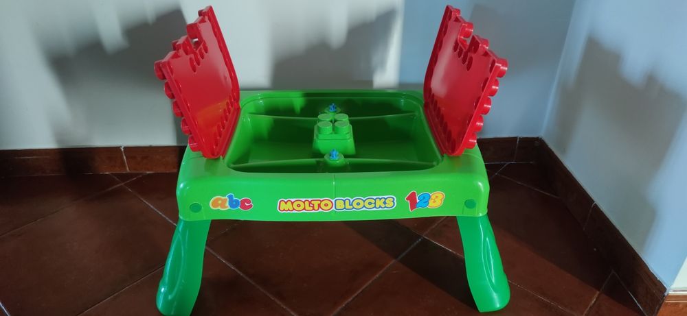 Molto blocks mesa