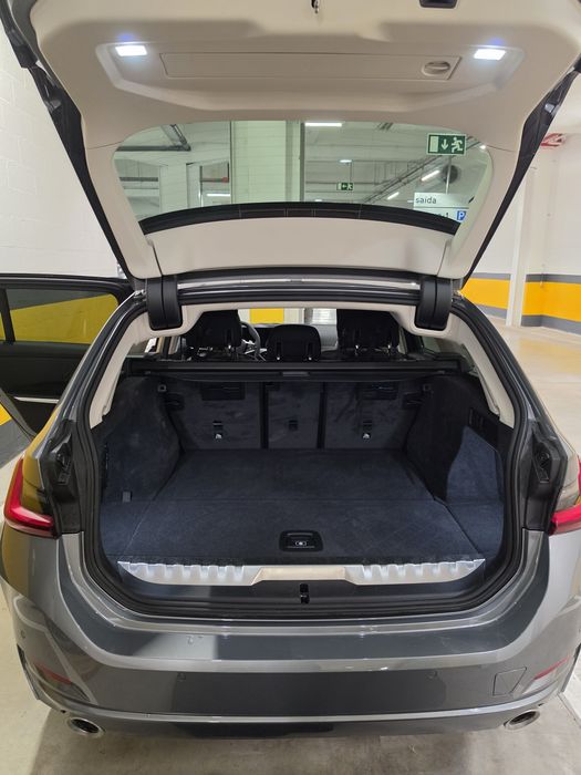 BMW 330e touring