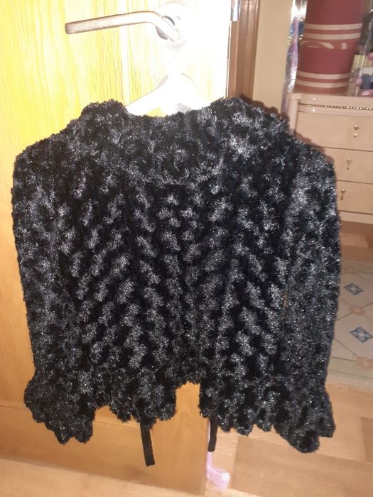 Casaco em pelo S cor preto em muito bom estado