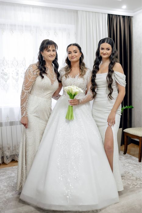 Продаю ніжну вечірню сукня