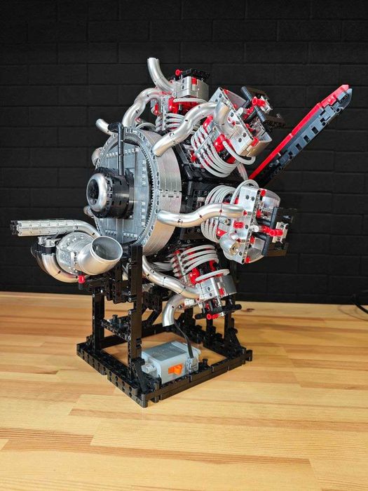 Большой авиационный 7 цилиндровый двигатель из кубиков lego