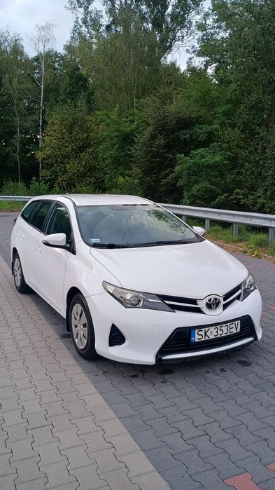Niezawodna Toyota Auris 2014 Kombi Polska