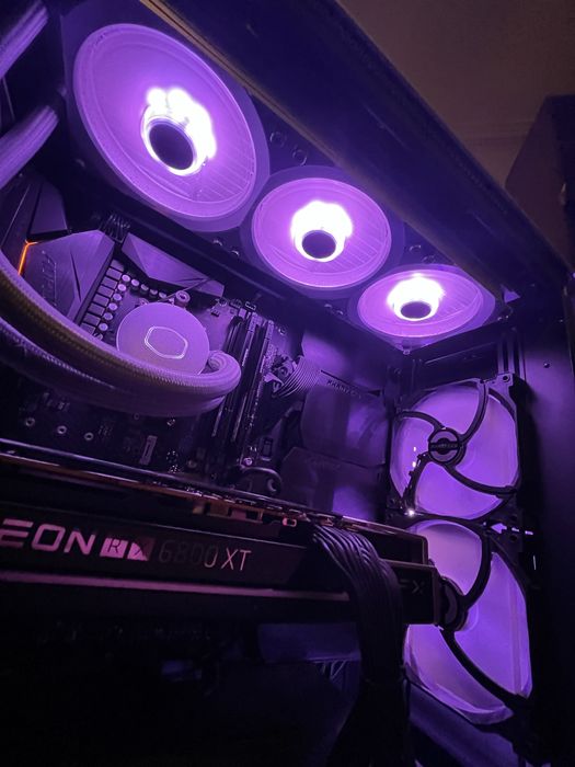 Computador desktop (design/trabalho ou jogos)