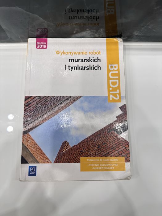 Bud 12 Wykonywanie robót murarskich i tynkarskich