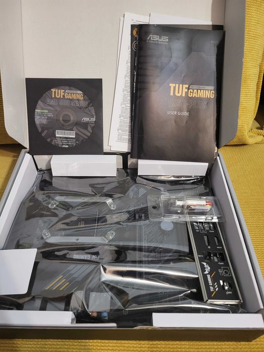 Komputer PC: Ryzen 5600X / RTX 3070 / 32GB RAM DDR4