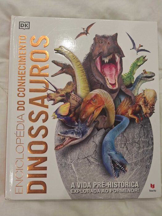 Livro Enciclopédia Dinossauros