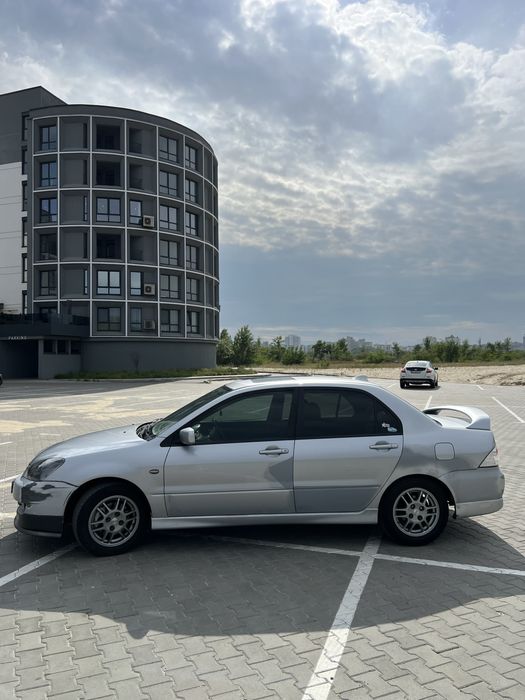 Mitsubishi Lancer IX 2.0