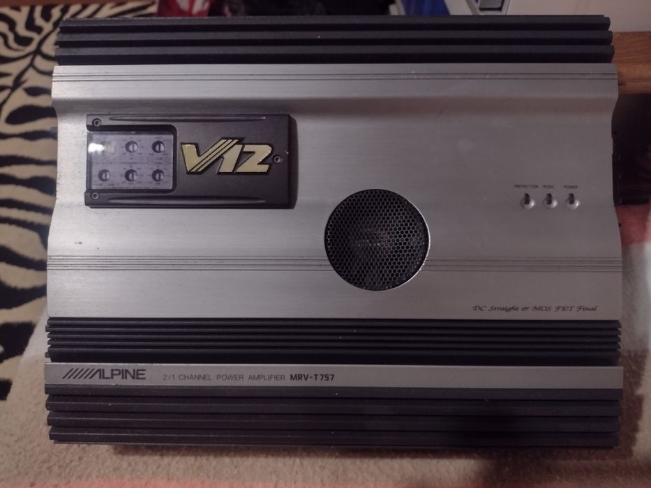 Alpine  MRV-F757
