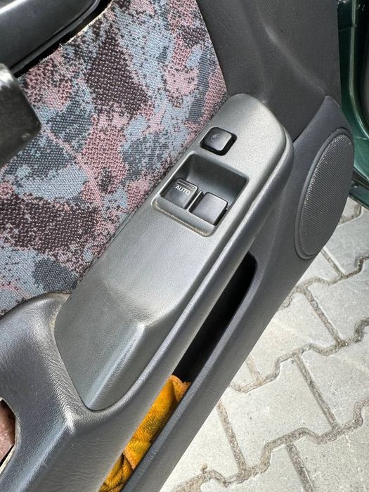 Nissan Primera 1998