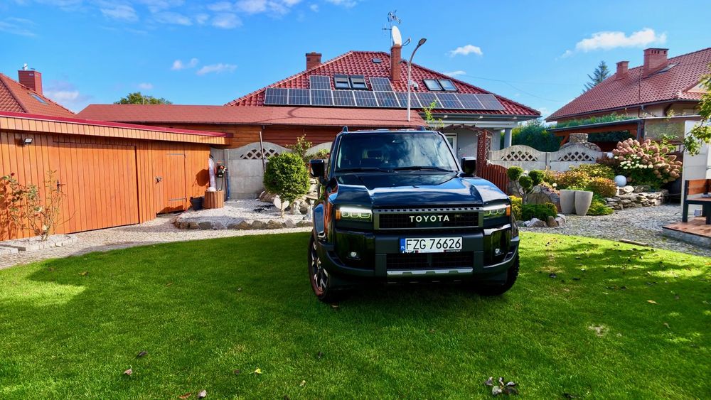 Toyota Land Cruiser Land Cruiser J250 bogate wyposażenie, bezwypadkowy, zadbany, skóry