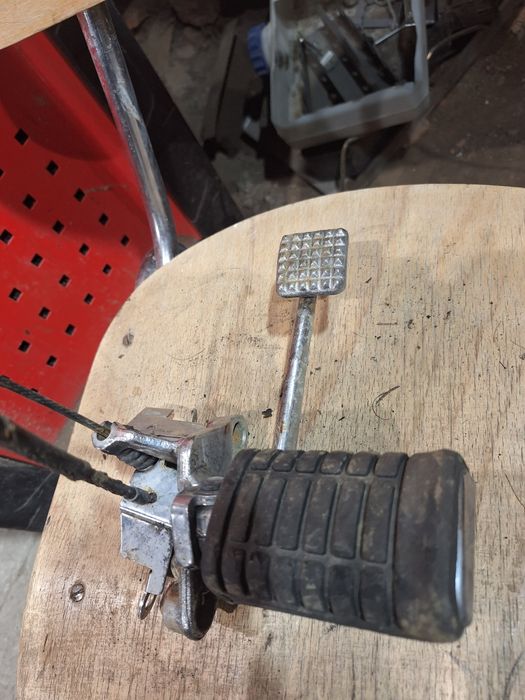 Set prawy podnóżek honda Shadow vt 750 magna pedał hamulca dźwignia