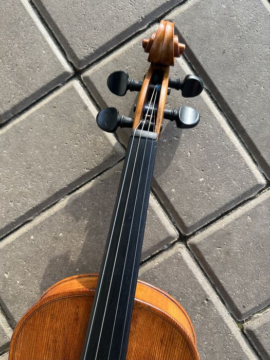 Skrzypce 4/4 stare z futeralem i smyczkiem z niemiec .