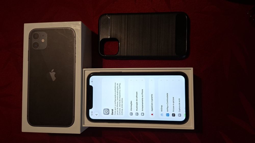 Iphone 11, 128gb, em muito bom estado, com bateria a 100%