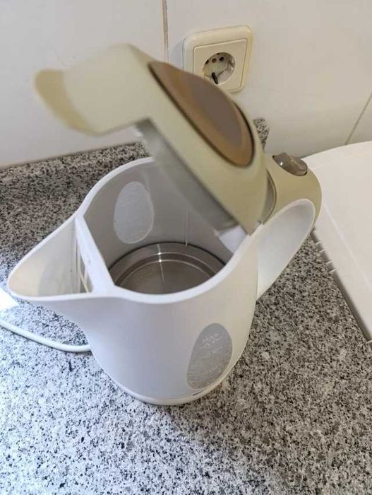 Jarro elétrico branco
