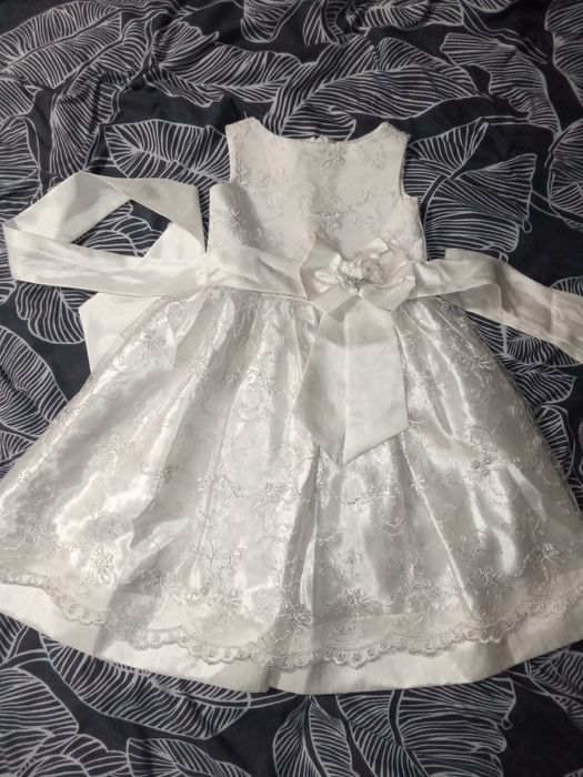 Продам нарядное платье