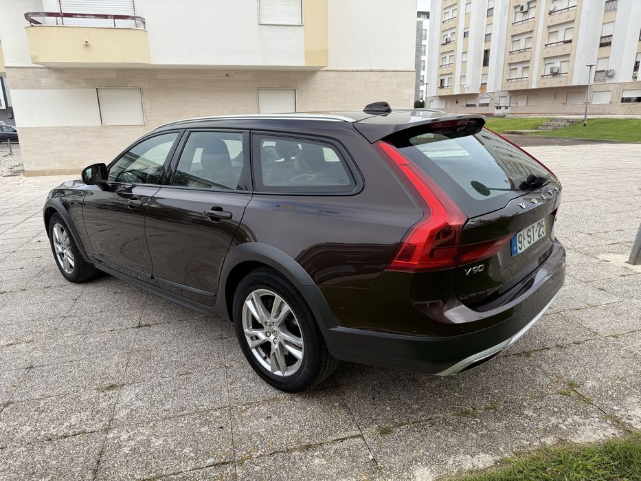 Volvo V90 Cross Country 2.0 D4 Plus AWD Geartronic