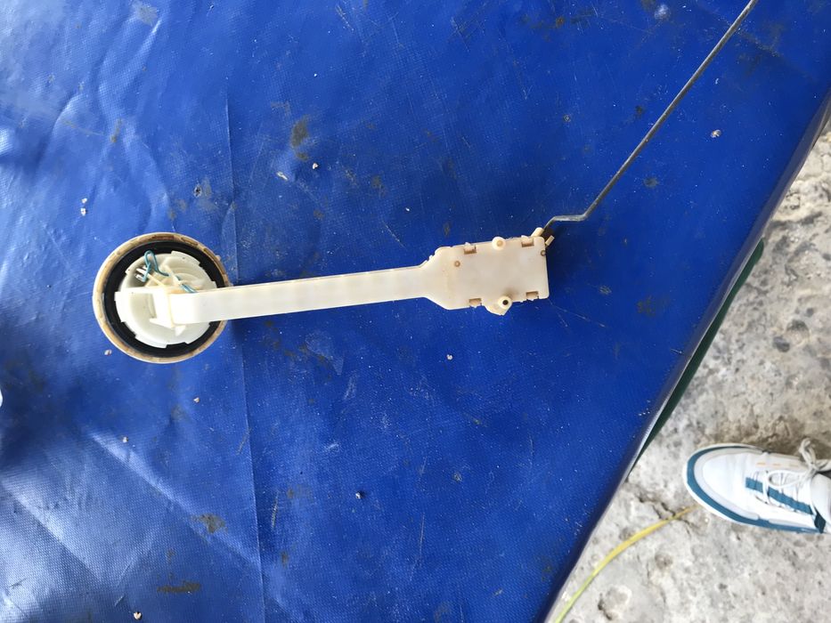 Датчик рівня палива, поплавок мерседес