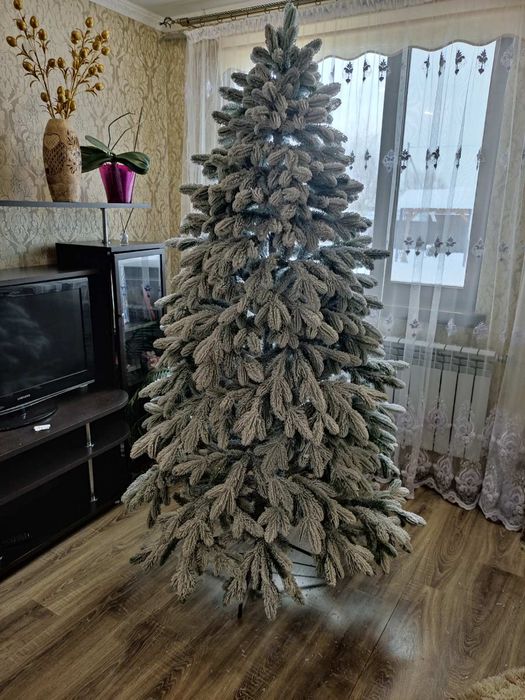 Лита ялиночка ВЕРСАЛЬ засніжена