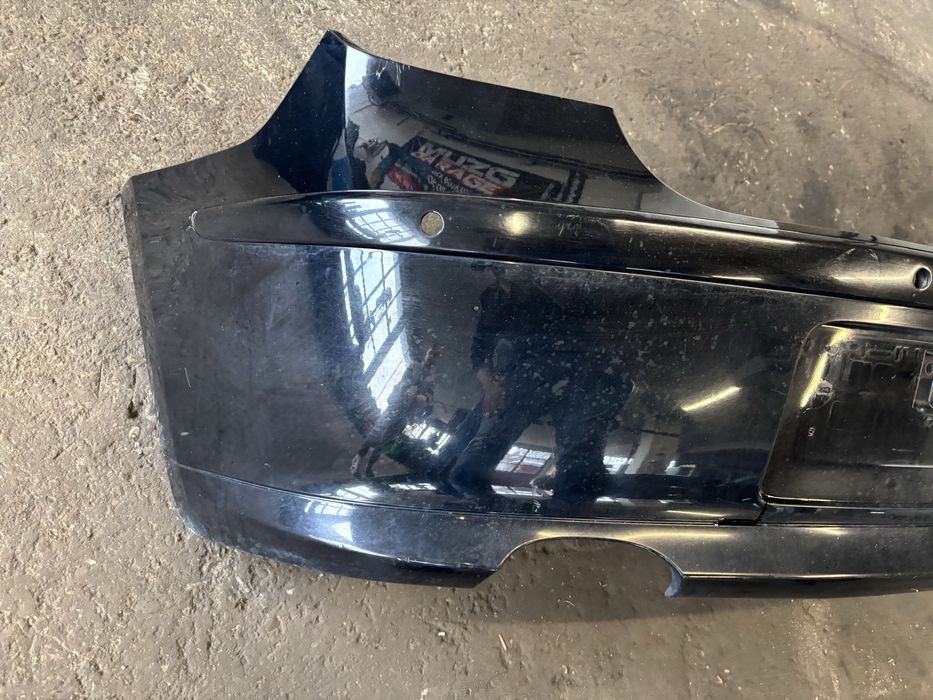 BMW E81 E87 Zderzak tył tylni pod PDC 668