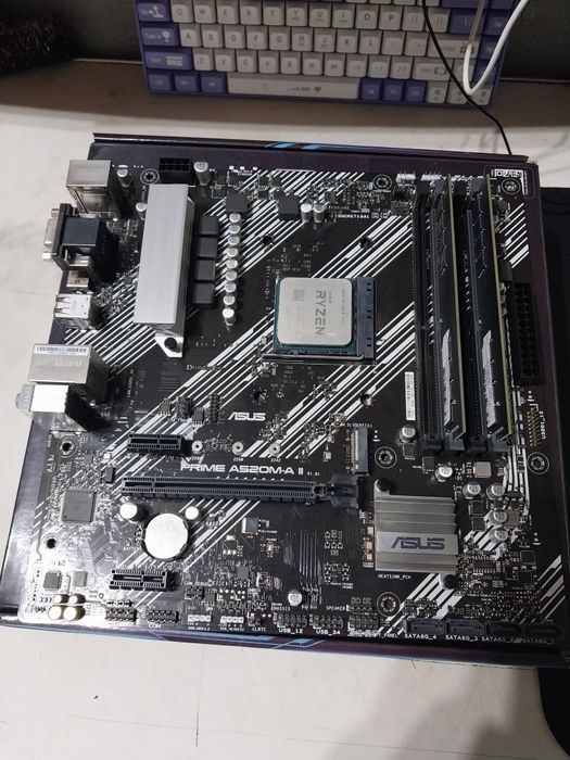 Комплект ryzen 5 3600 , материнка asus prime a520m a II,озу DDR4 2x8gb 3200