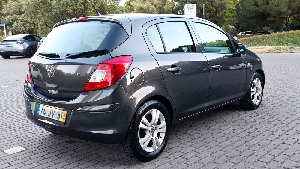 Opel corsa  128Milkms